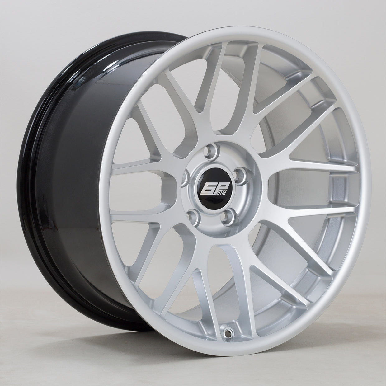 6Performance DTM 19x10 5x120 ET22 Hyper Silver