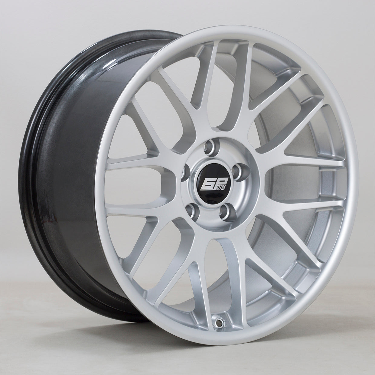 6Performance DTM 19x9.5 5x120 ET40 Hyper Silver