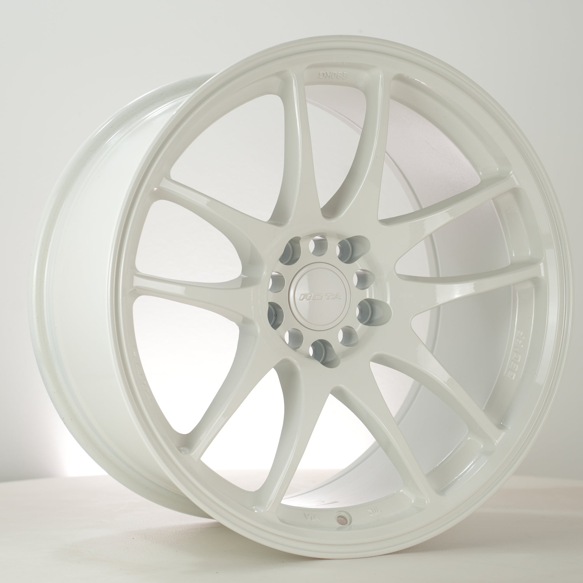 Rota Torque FF 18x9.5 5x114.3 ET17 White